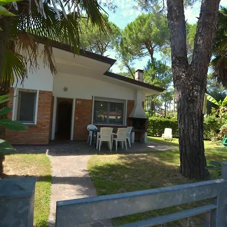 A Lignano Con 2 E Giardino * リニャーノ・サッビアドーロ