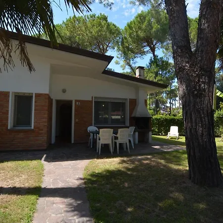 A Lignano Con 2 E Giardino 別荘 リニャーノ・サッビアドーロ